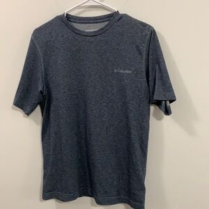 Columbia T-shirt small Petite gray good condition